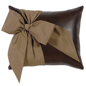 BELLE PILLOW E (HOFFMAN WALNUT)