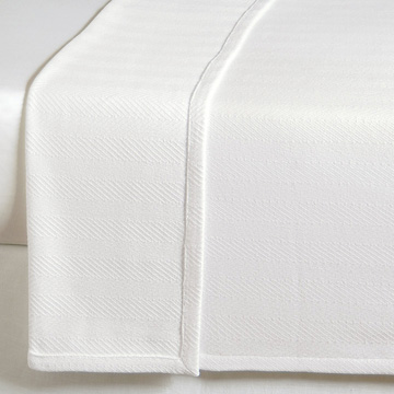 WILKE WHITE COVERLET (Q)