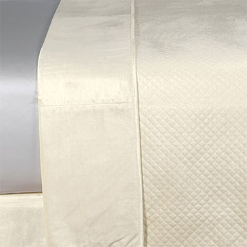 REUSS IVORY COVERLET (Q)