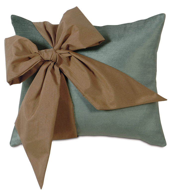  15X18 BELLE PILLOW B (LUCERNE OCEAN)