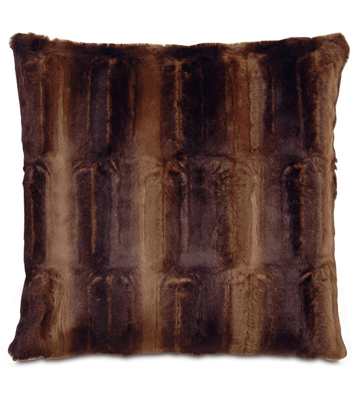 ë 20X20 KARINA CHOCOLATE ACCENT PILLOW C