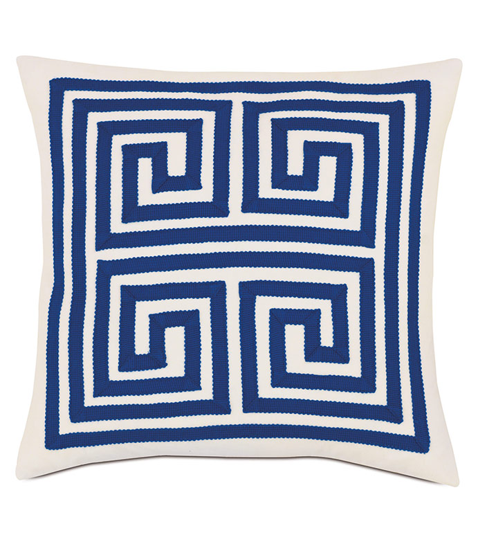 ʯ 18X18 BLUE MEANDROS OUTDOOR PILLOW