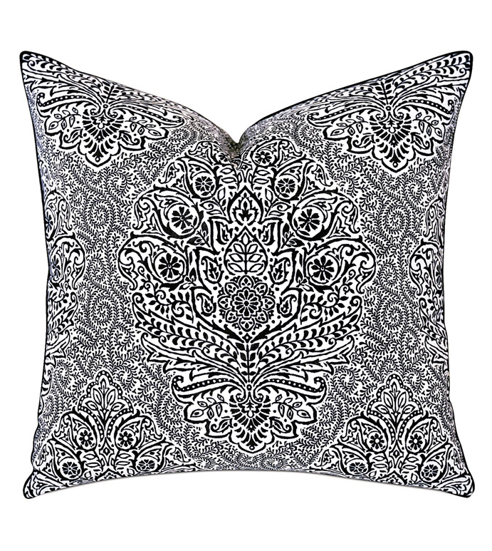 ǹ 22X22 SPECTATOR DECORATIVE PILLOW