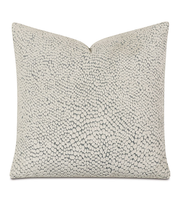  22X22 ROQUEFORT DECORATIVE PILLOW IN SNOW