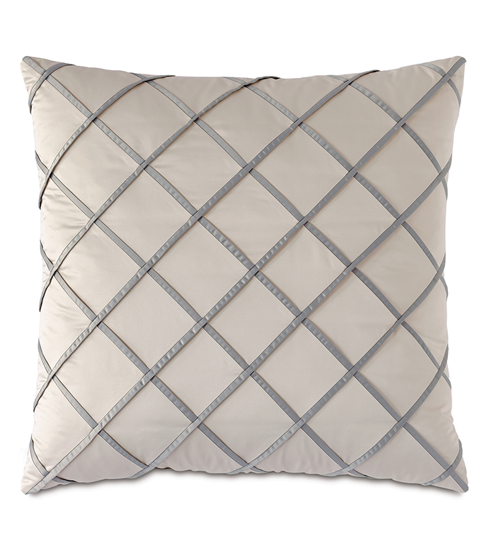 ά 22X22 SILVIO PLEATED DECORATIVE PILLOW