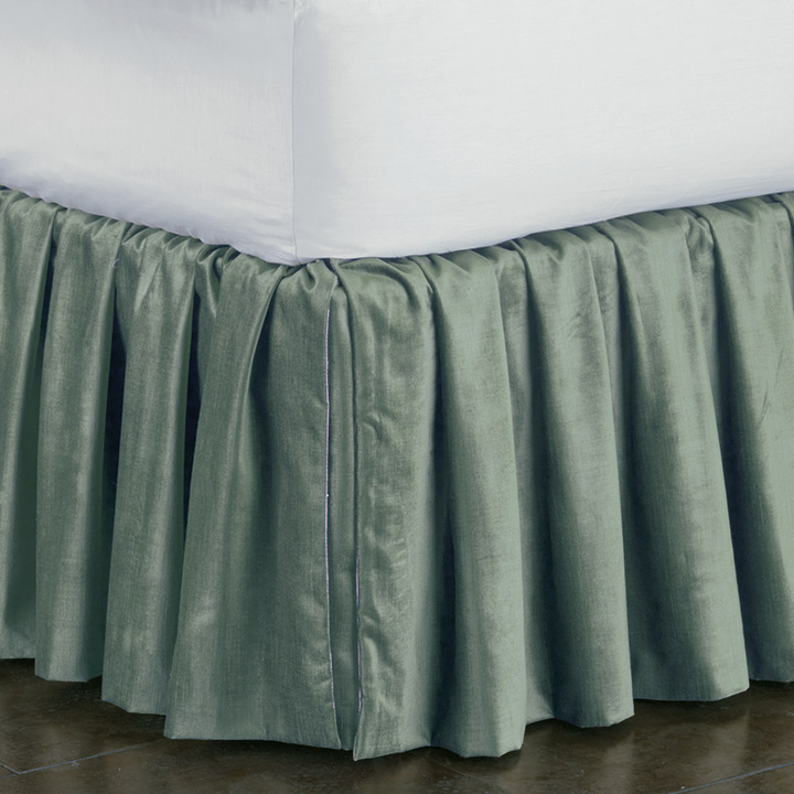 Lucerne Solid Velvet Bed Skirt ȹ