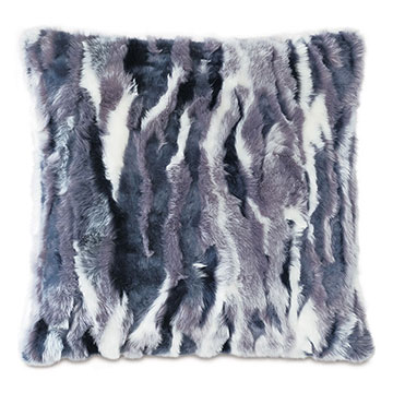 ɯ 20X20 TABITHA FAUX FUR DECORATIVE PILLOW