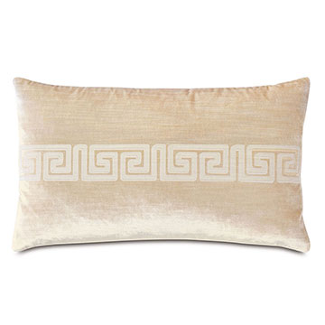 ŷʱ 13X22 ANTIQUITY GREEK KEY DECORATIVE PILLOW IN CREAM